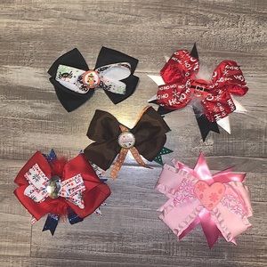Holiday Bows- lot of 5